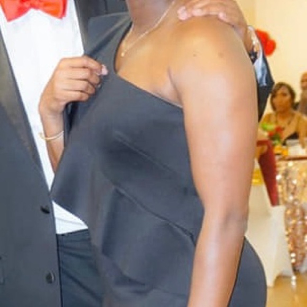 Black Jessica Howard Formal Dress.